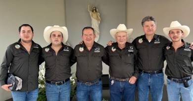 Honran memoria de Raúl y Fortino con Cabalgata